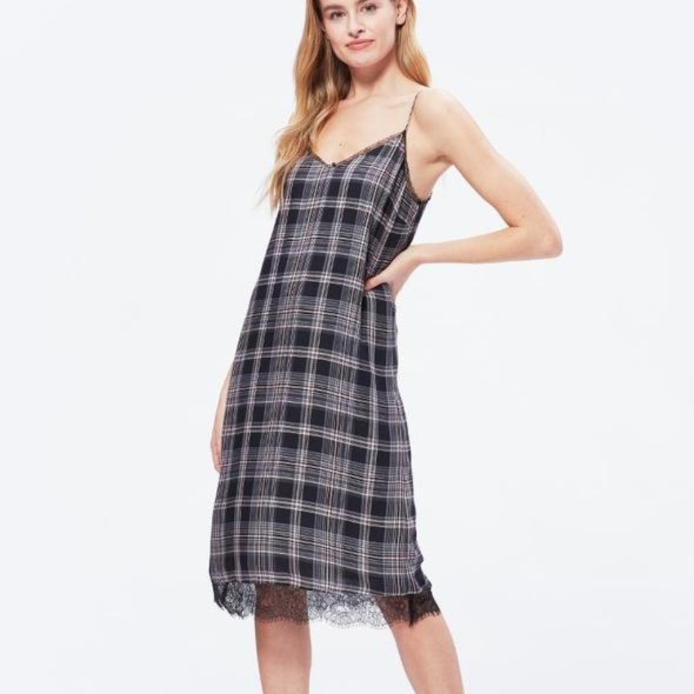 Nereyda Dress